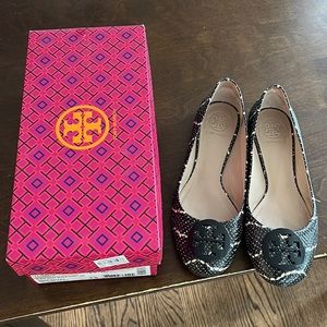 Only worn once. Just like new